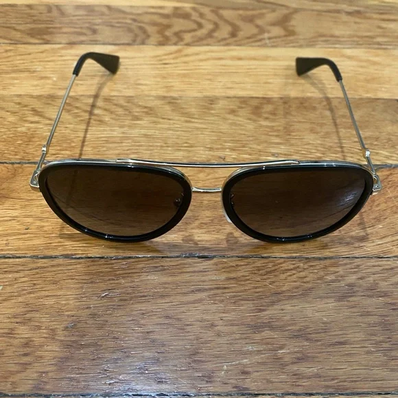 Gucci Aviator Sunglasses GG0062S - Picture 4 of 11